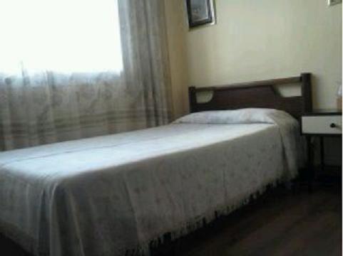 Hostal Suárez Madrid Esterno foto