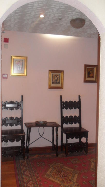 Hostal Suárez Madrid Esterno foto
