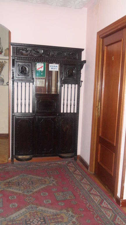Hostal Suárez Madrid Esterno foto