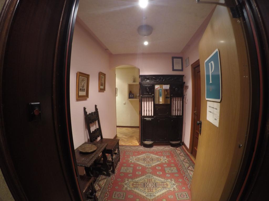 Hostal Suárez Madrid Esterno foto
